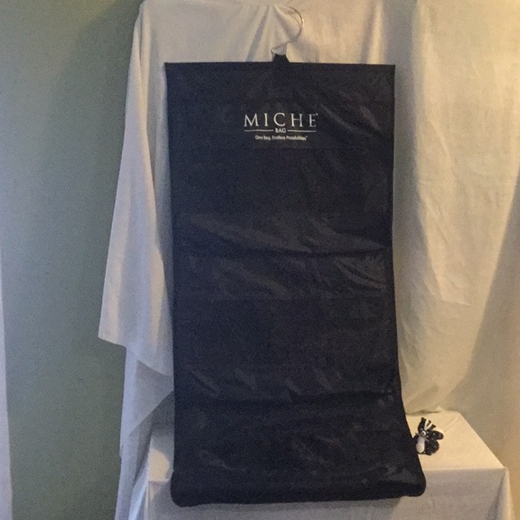 Miche shell and bag hanging organizer. - Picture 2 of 3